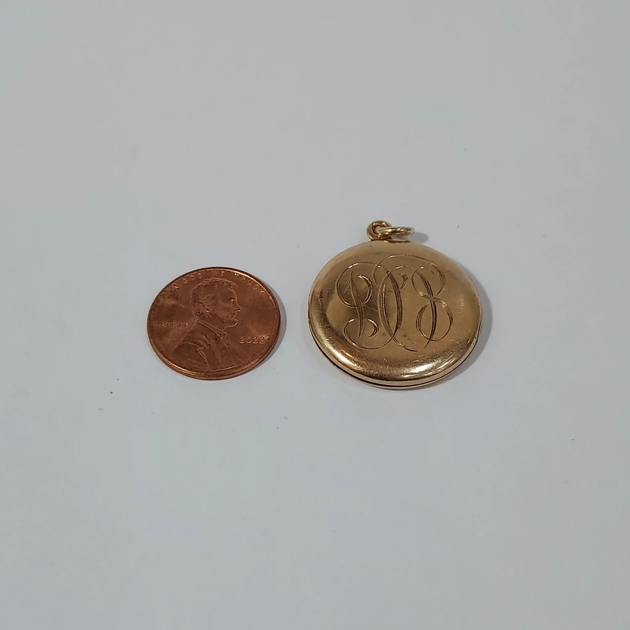 10K Gold Locket - Image 5