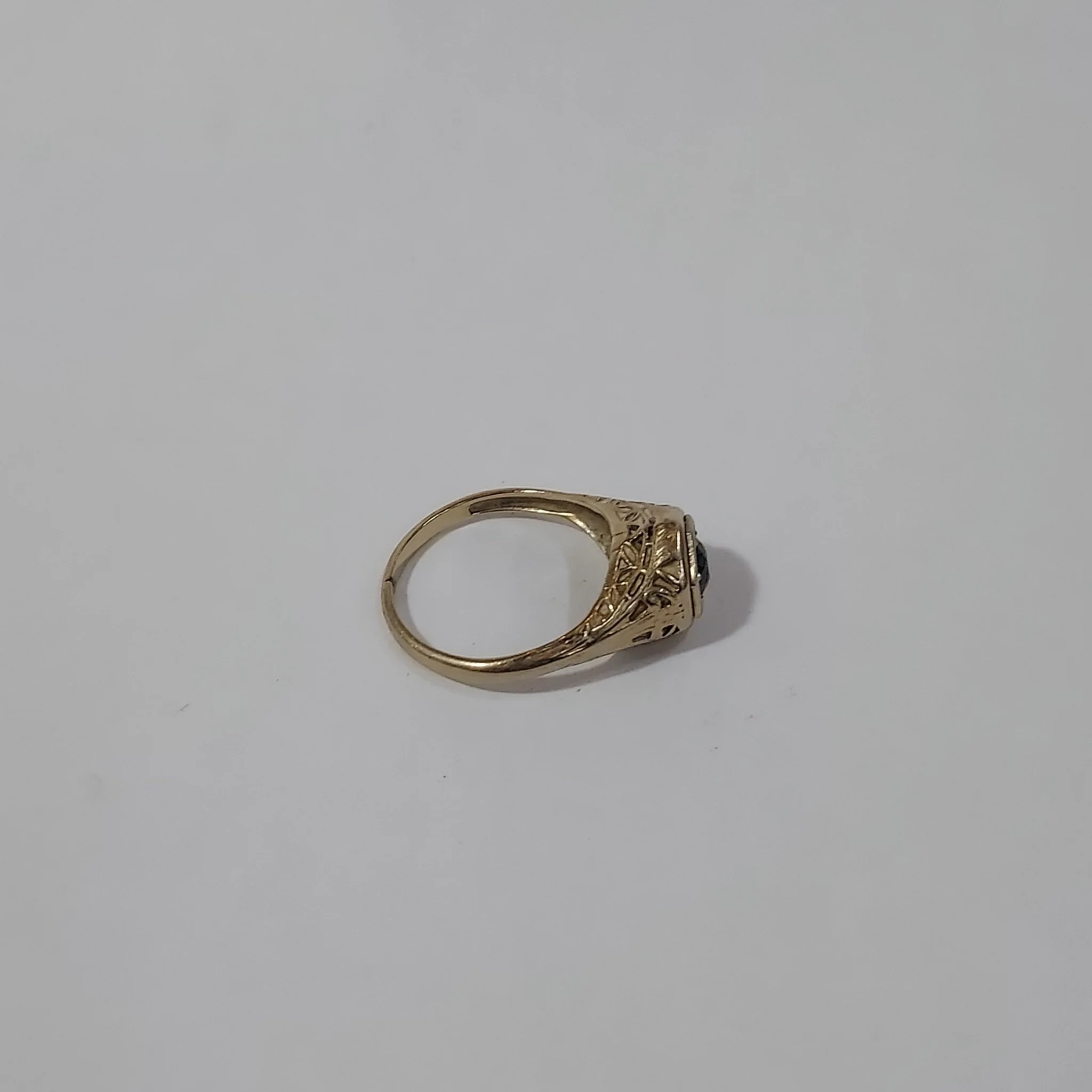 14K Gold & Sapphire Ring - Image 2